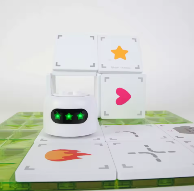 Magnetic Coding Robot – Starter Set (Ages 3+)